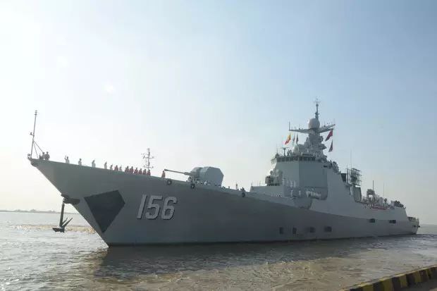 中国军舰抵达仰光参加中缅海上安全演习并进行友好访问