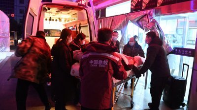 甘肃积石山县6.2级地震　已致逾百人遇难