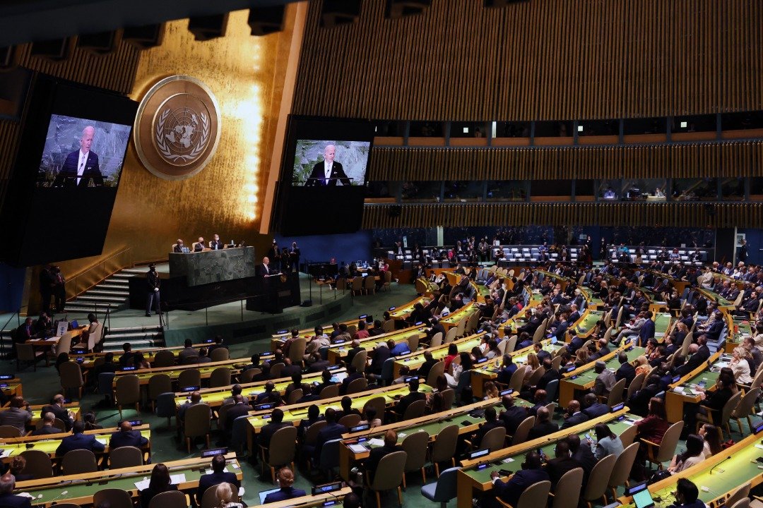 美国总统拜登在联合国大会的发言谈及中美关系，也提到其他国际冲突。（图取自法新社）